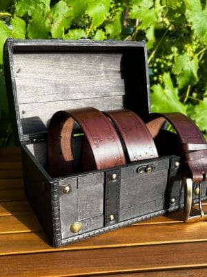 Usnjen pas okras čeveljček