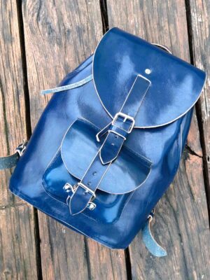 Usnjeni majhen nahrbtnik